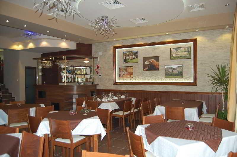 Rusenski Lom Hotel Koshov Exterior photo